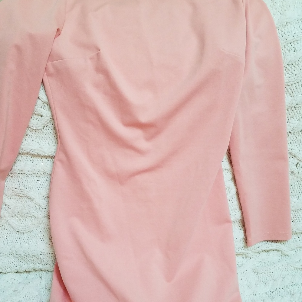 Never worn dress.Very pretty!